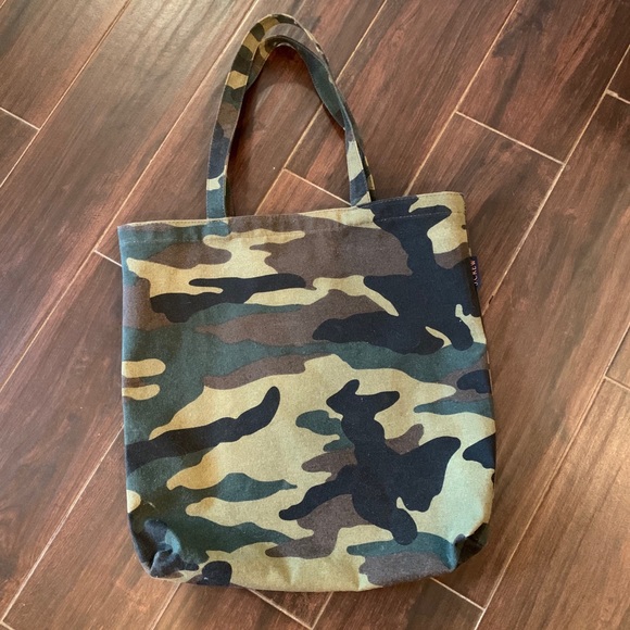 J crew camo tote Clearance